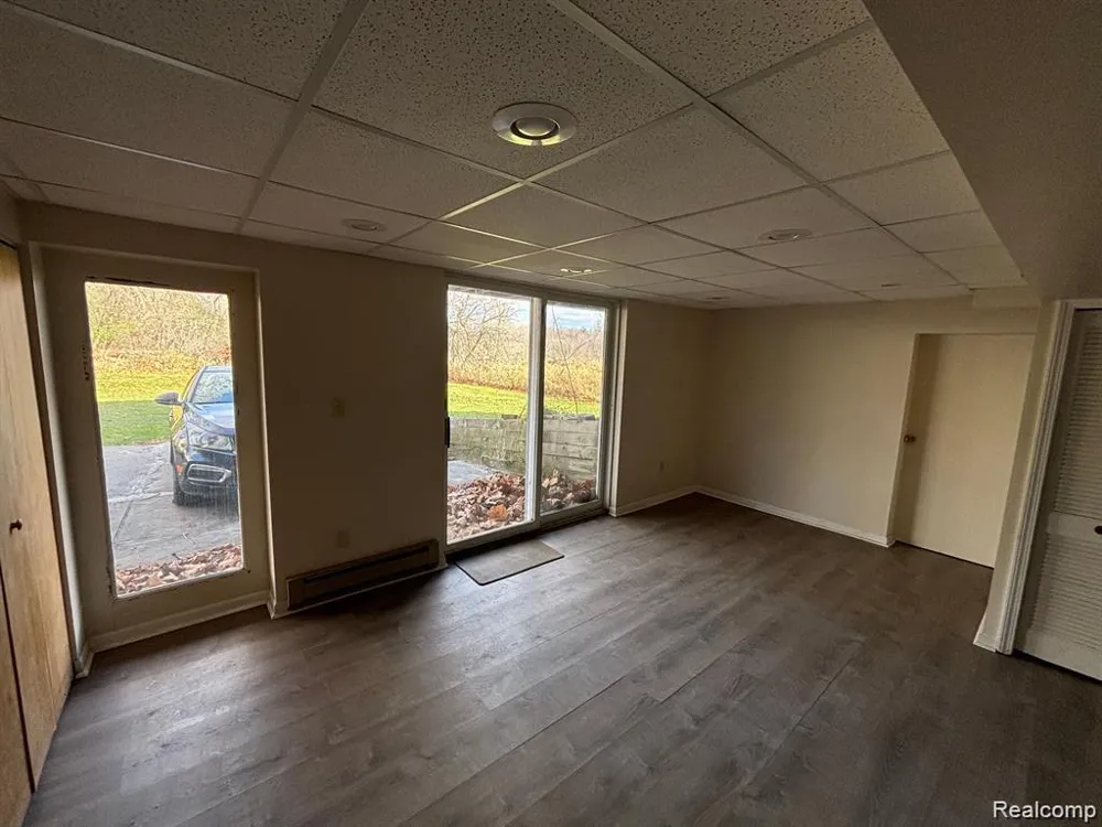 300 Bessemaur Drive East Lansing City, MI 48823