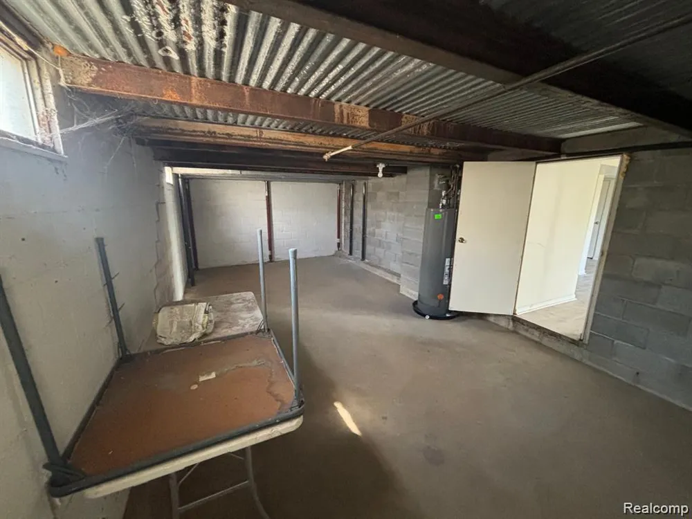 300 Bessemaur Drive East Lansing City, MI 48823