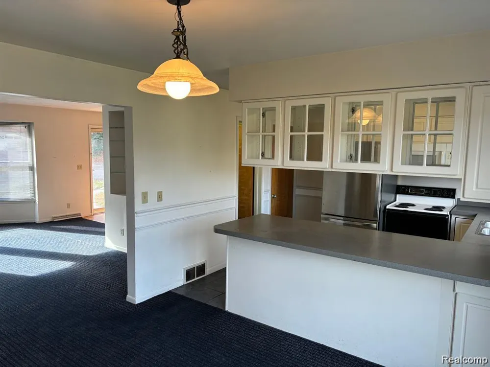 300 Bessemaur Drive East Lansing City, MI 48823