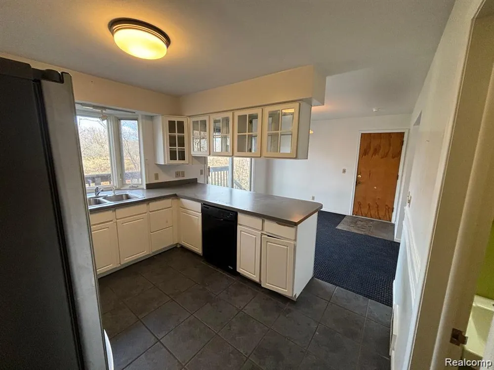300 Bessemaur Drive East Lansing City, MI 48823