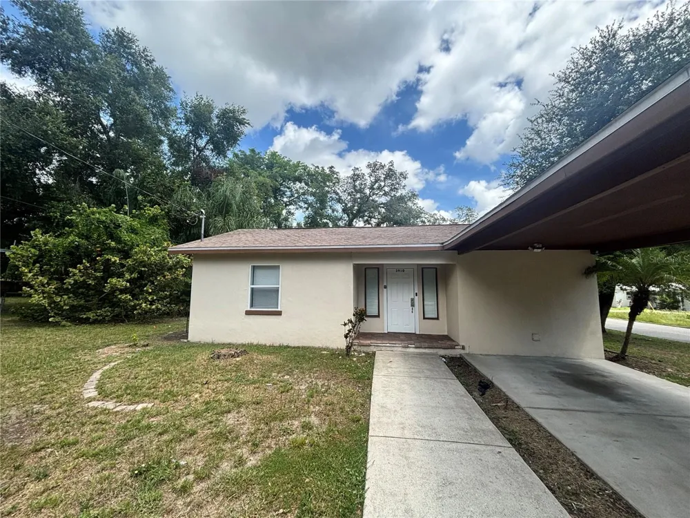 3910 E ELLICOTT STREET Tampa, FL 33610