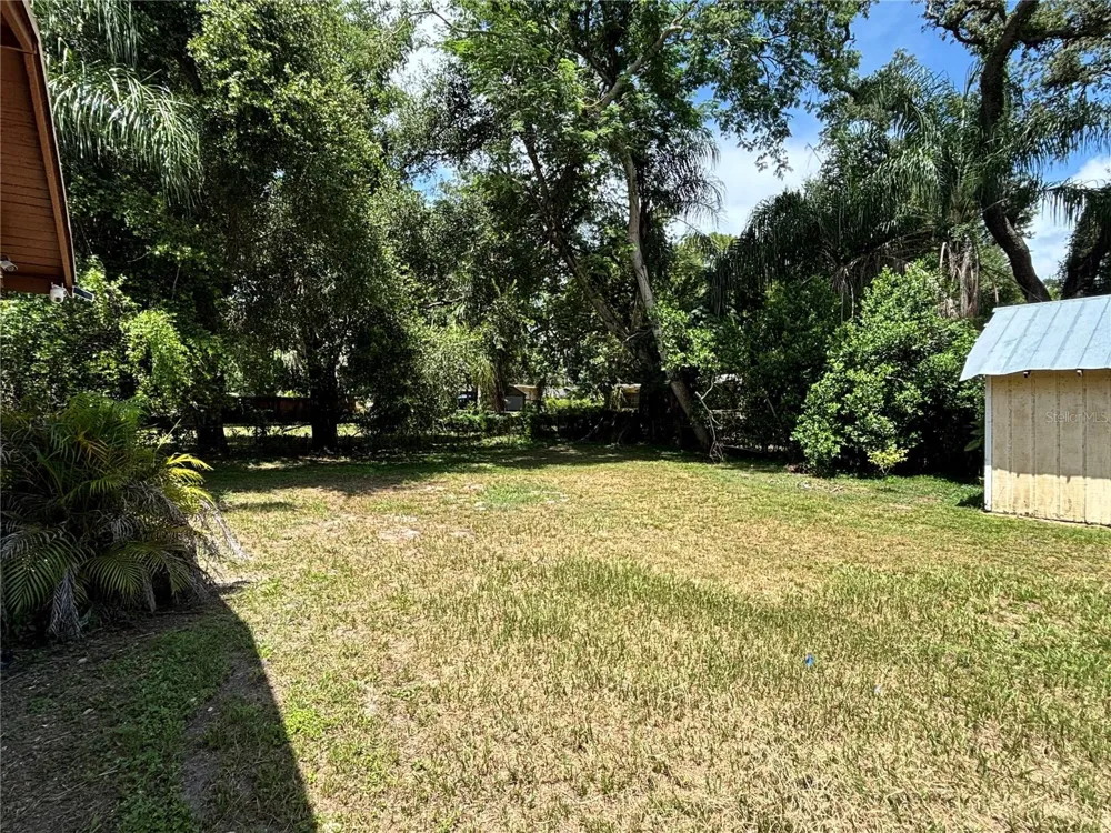 3910 E ELLICOTT STREET Tampa, FL 33610