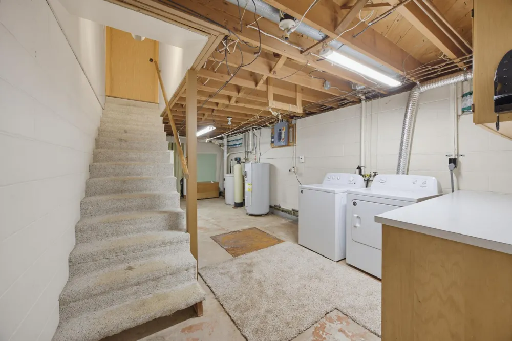 108 Park Street Fairfax, MN 55332