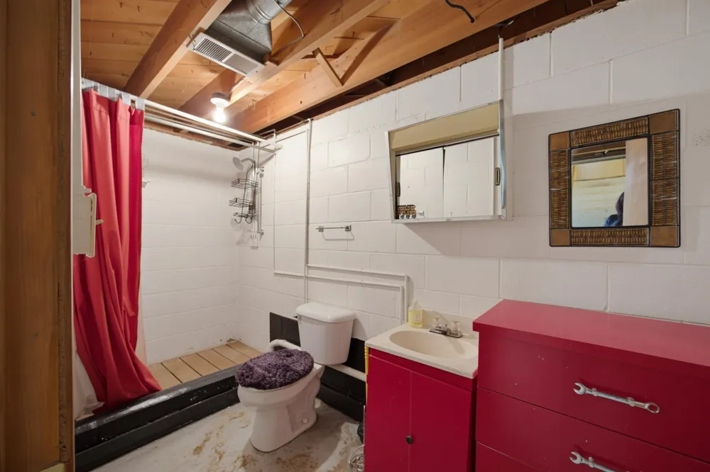 108 Park Street Fairfax, MN 55332