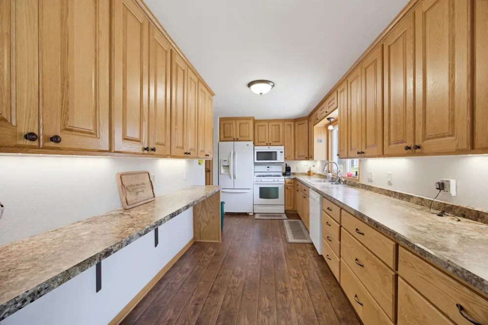 108 Park Street Fairfax, MN 55332