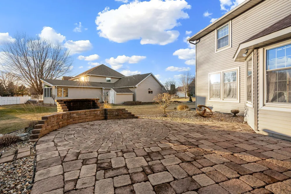 800 27th Street SW Austin, MN 55912