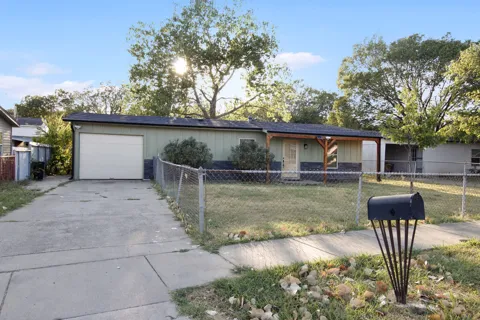 1211 Gate Lane Drive