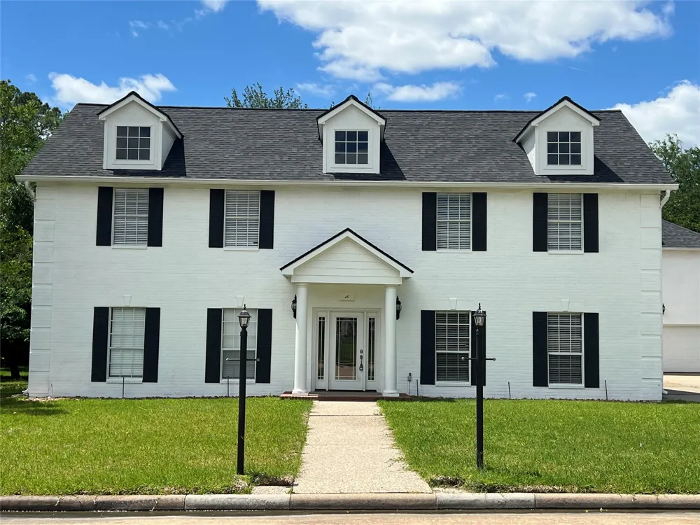 16 Marietta Court Montgomery, TX 77356