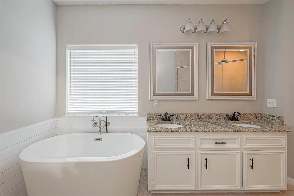 16 Marietta Court Montgomery, TX 77356