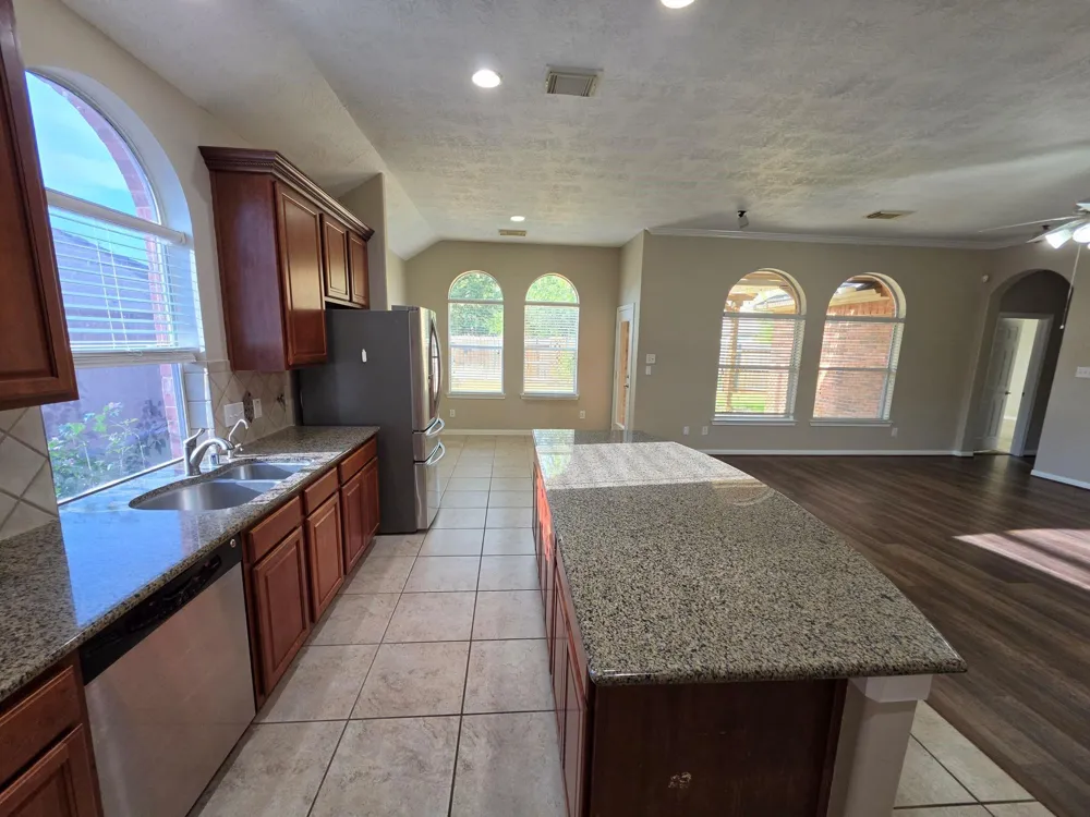 20743 Oakhurst Meadows Drive Porter, TX 77365
