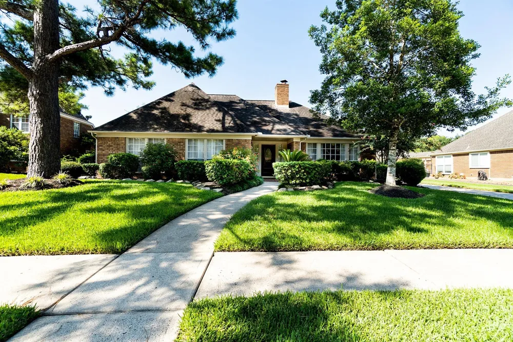 15406 Greenleaf Lane Houston, TX 77062