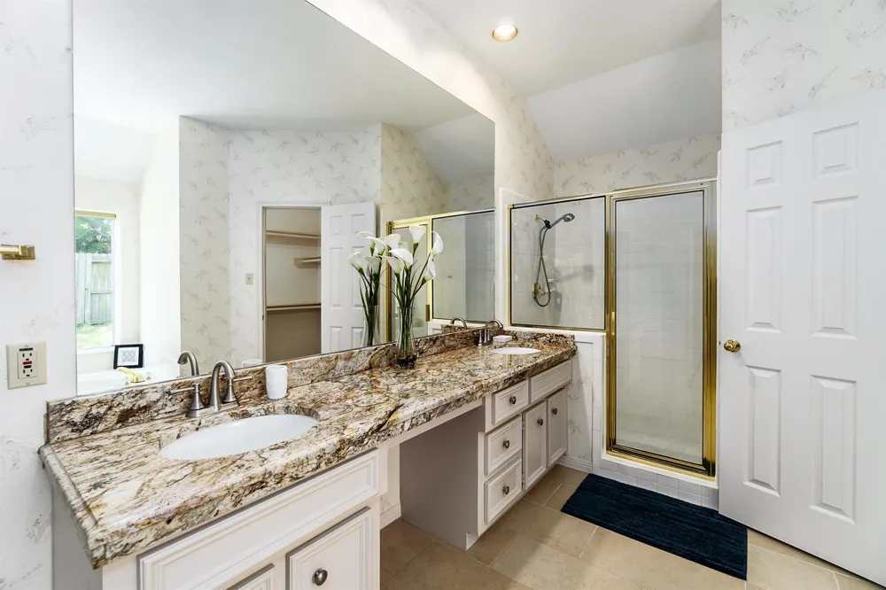 15406 Greenleaf Lane Houston, TX 77062