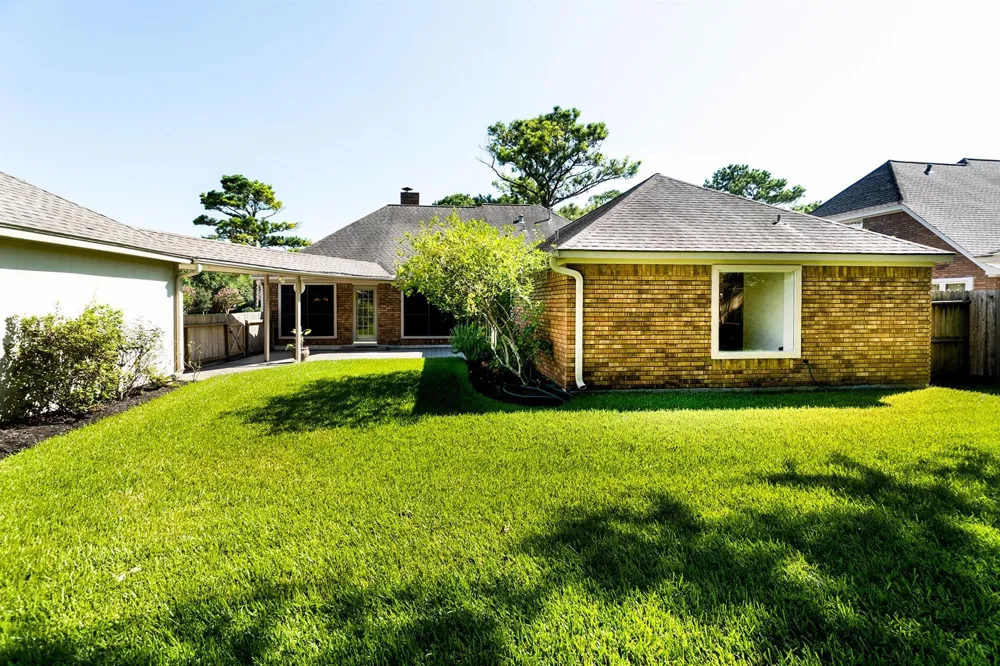 15406 Greenleaf Lane Houston, TX 77062