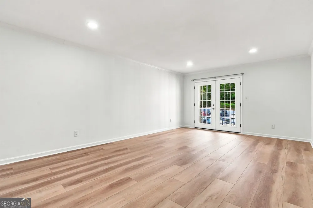 5095 Roswell RD Sandy Springs, GA 30342