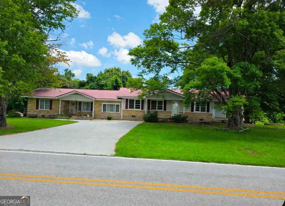 1427 B Old Hwy 100 Waco, GA 30182