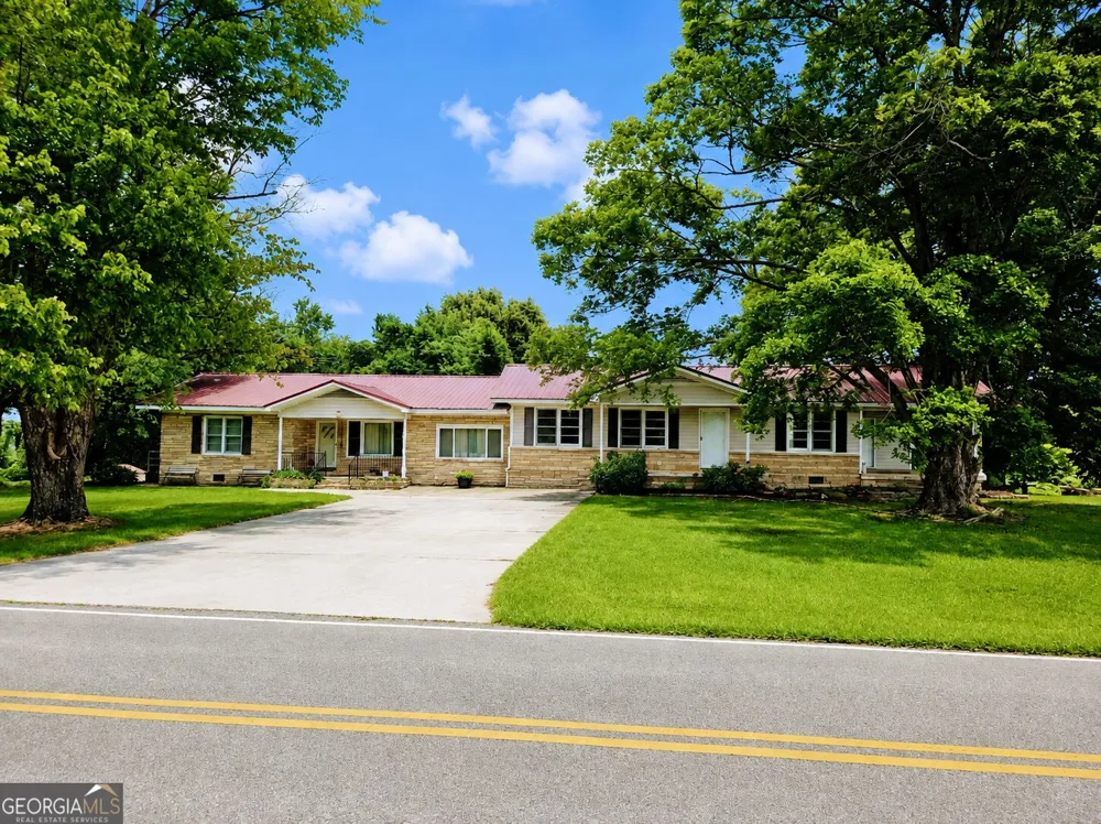 1427 B Old Hwy 100 Waco, GA 30182