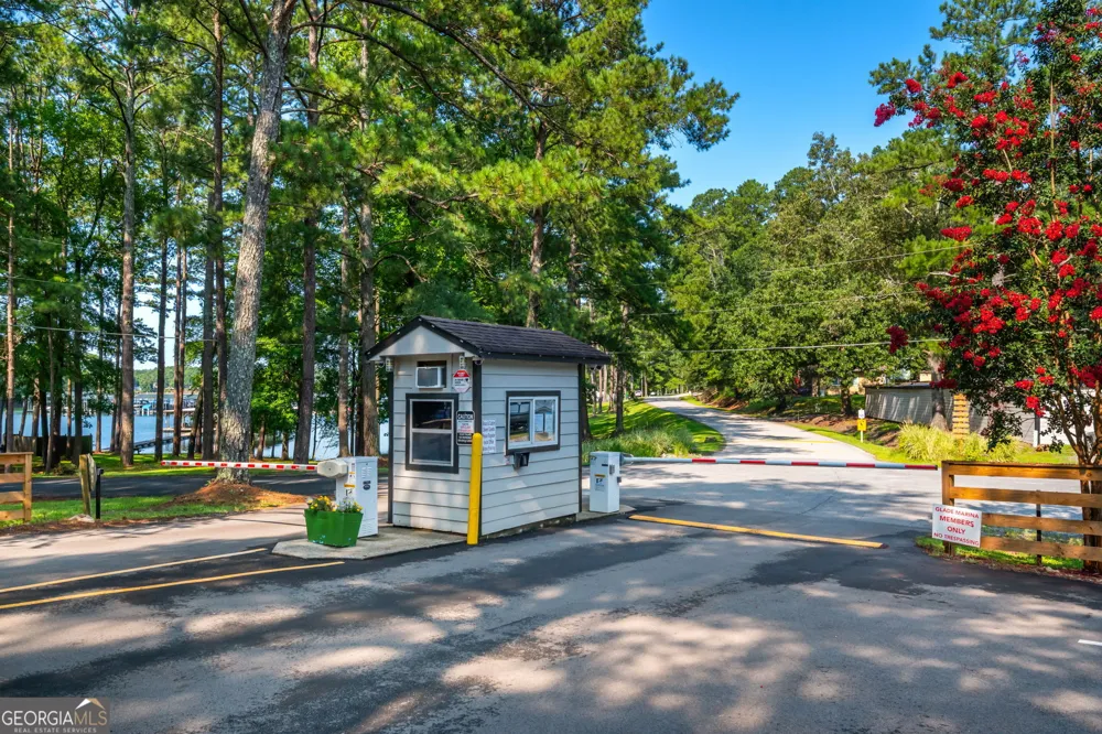 5400 Kings Camp #B19 RD SE Acworth, GA 30102