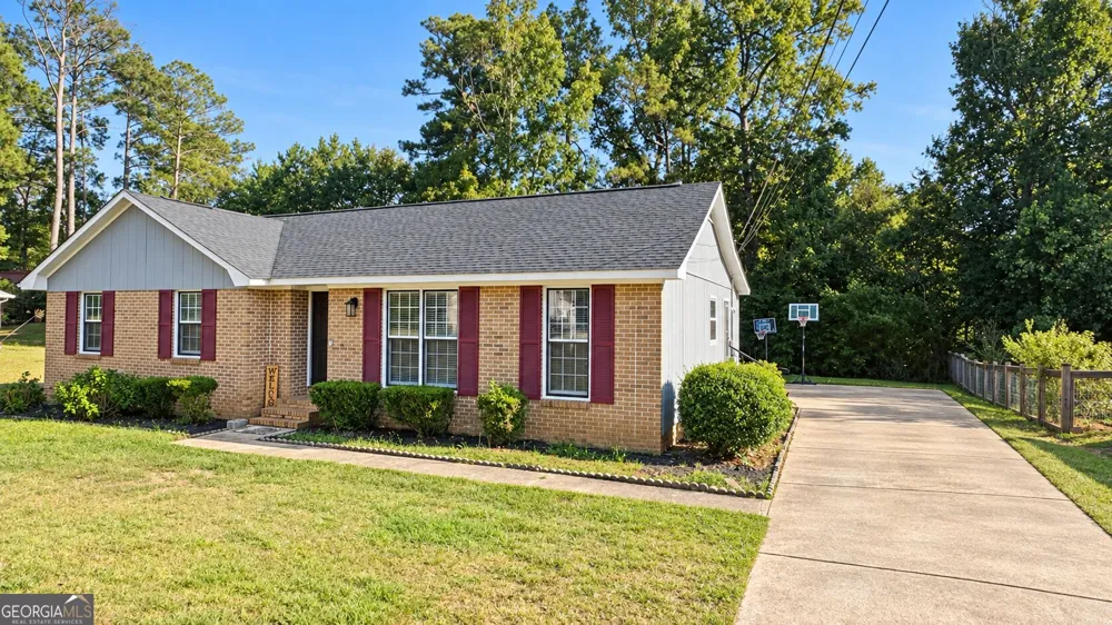 218 Cosby DR LaGrange, GA 30241