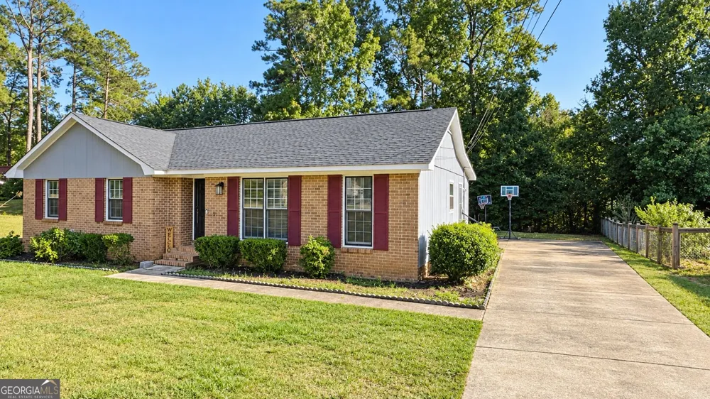 218 Cosby DR LaGrange, GA 30241
