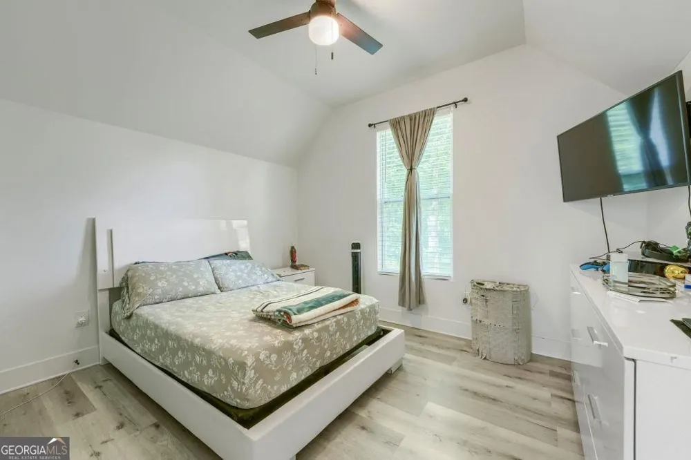 658 Rockbridge RD NW Lilburn, GA 30047