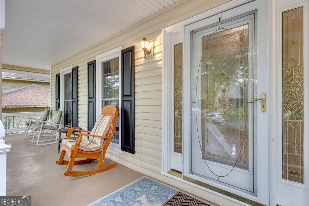 153 Lakeside DR Peachtree City, GA 30269