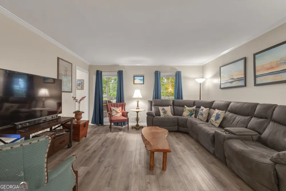 153 Lakeside DR Peachtree City, GA 30269