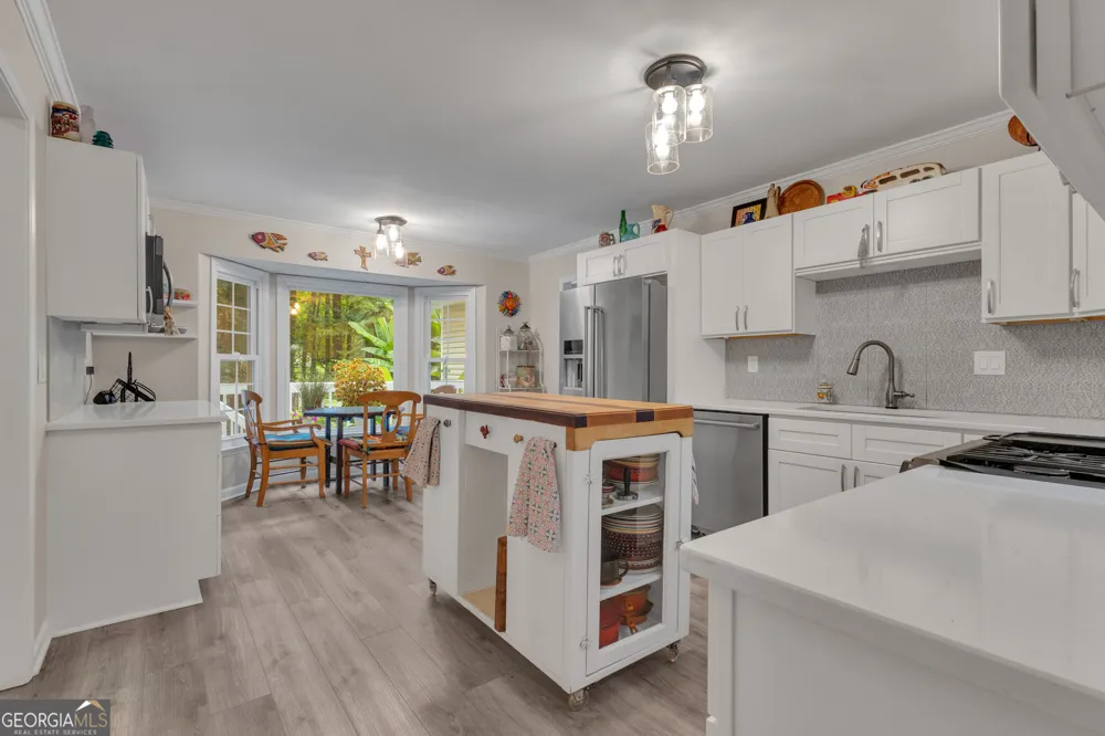 153 Lakeside DR Peachtree City, GA 30269