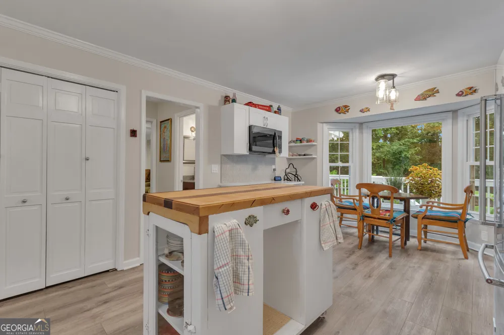 153 Lakeside DR Peachtree City, GA 30269