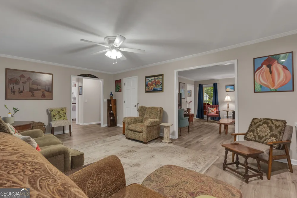 153 Lakeside DR Peachtree City, GA 30269