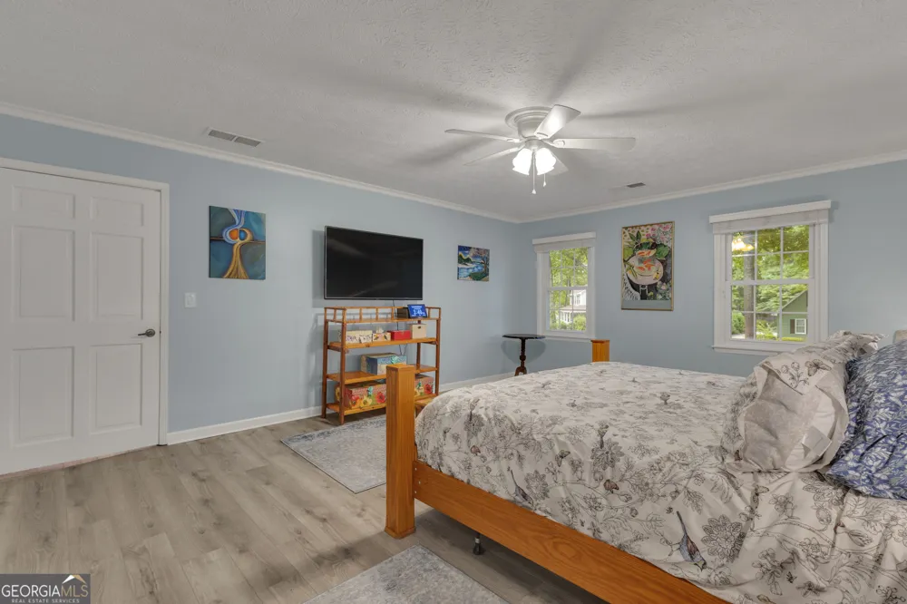 153 Lakeside DR Peachtree City, GA 30269