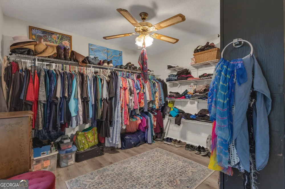 153 Lakeside DR Peachtree City, GA 30269