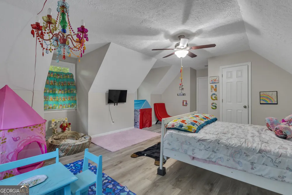 153 Lakeside DR Peachtree City, GA 30269