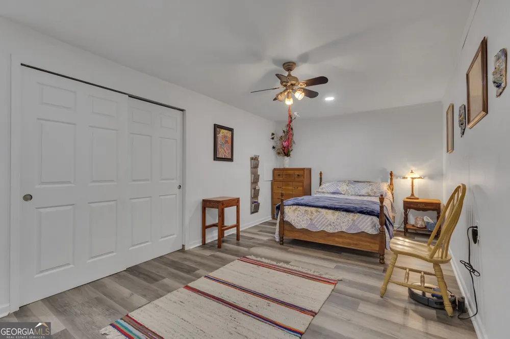 153 Lakeside DR Peachtree City, GA 30269