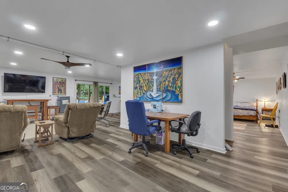 153 Lakeside DR Peachtree City, GA 30269