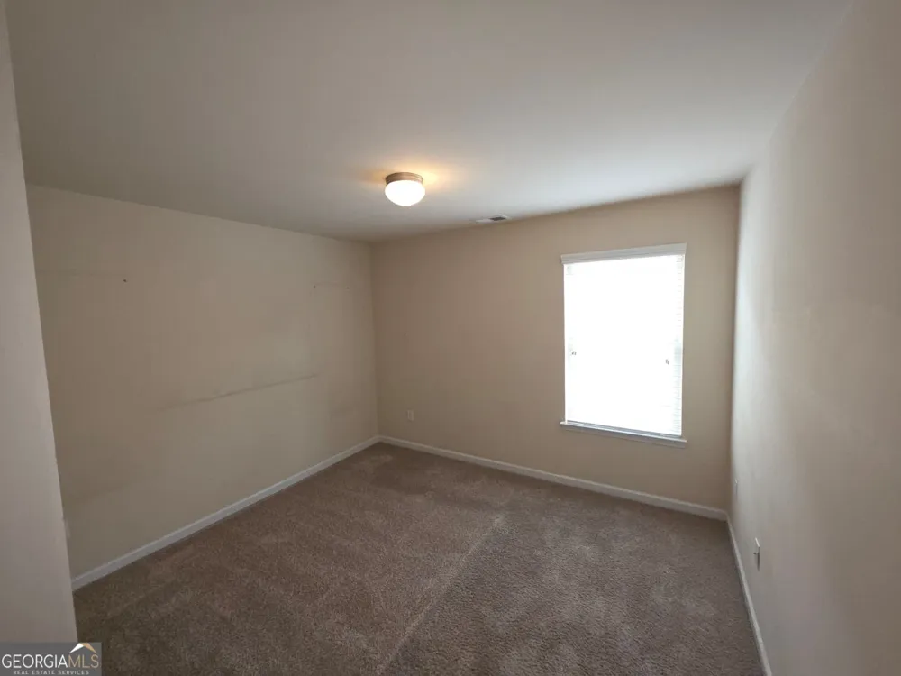 326 Lauren DR Fairburn, GA 30213