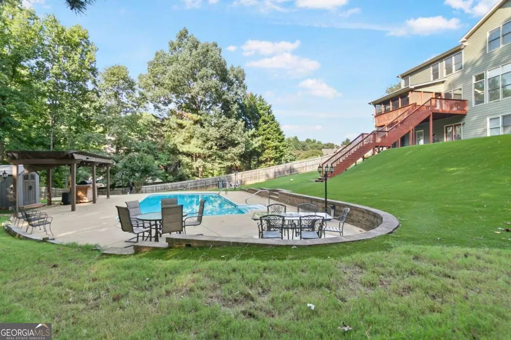 307 Tall Pines CT Canton, GA 30114