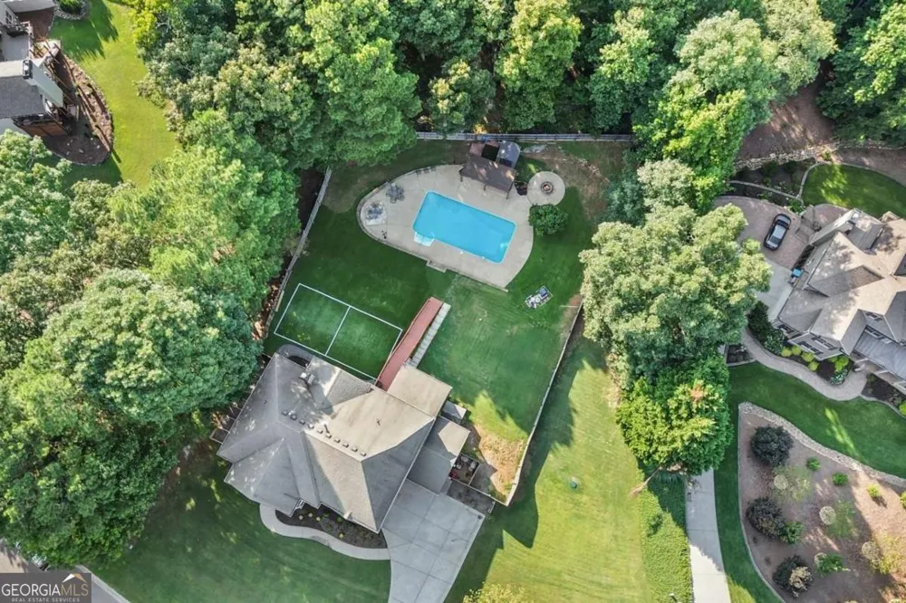 307 Tall Pines CT Canton, GA 30114