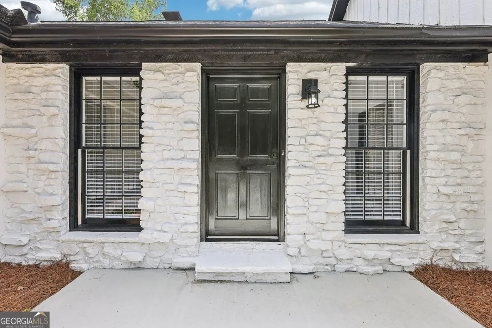 2725 Glendale DR NE Conyers, GA 30013