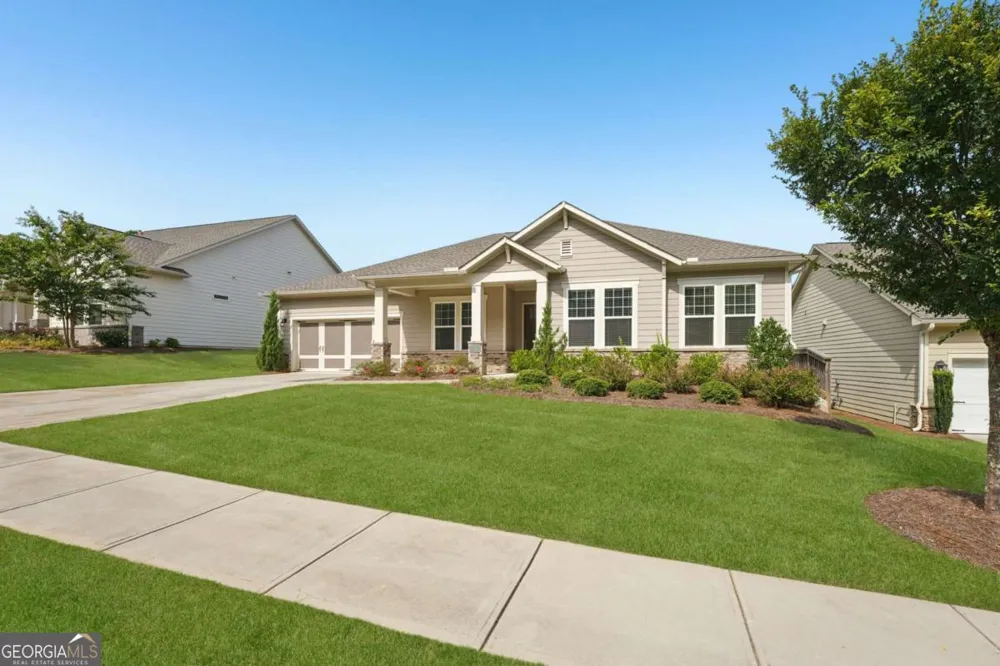 716 Elizabeth TRL Woodstock, GA 30189