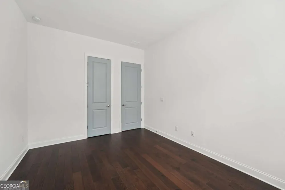 716 Elizabeth TRL Woodstock, GA 30189
