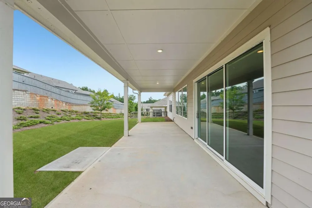 716 Elizabeth TRL Woodstock, GA 30189