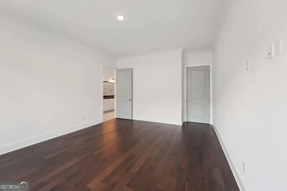 716 Elizabeth TRL Woodstock, GA 30189