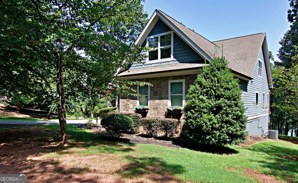 231 Stelling DR Townville, SC 29689