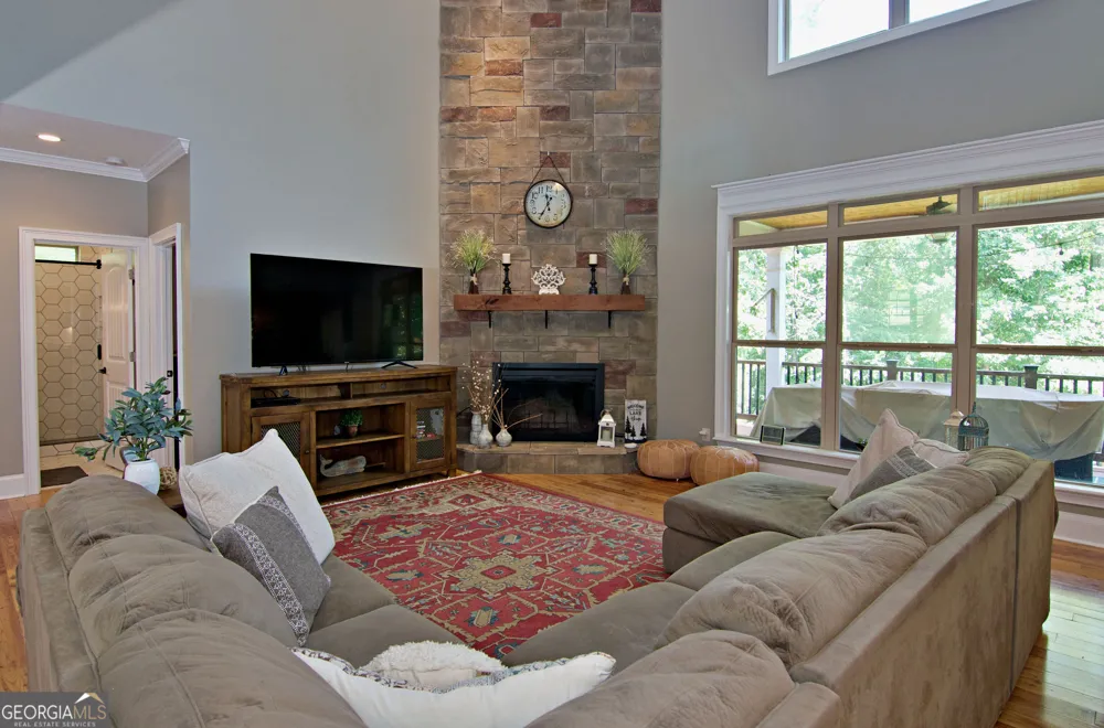 231 Stelling DR Townville, SC 29689