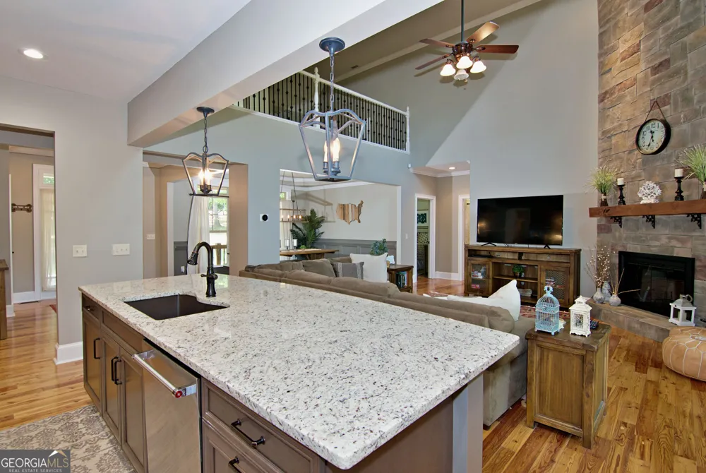 231 Stelling DR Townville, SC 29689