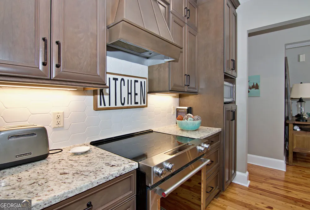 231 Stelling DR Townville, SC 29689