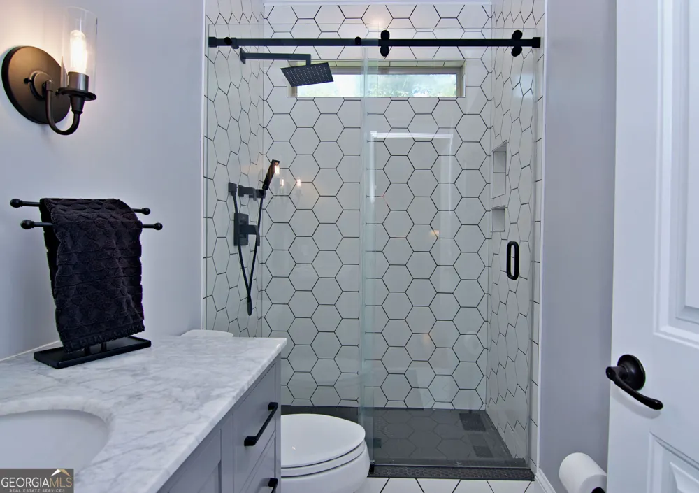 231 Stelling DR Townville, SC 29689