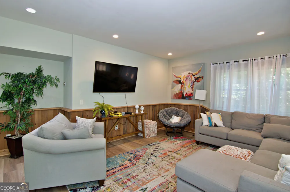 231 Stelling DR Townville, SC 29689