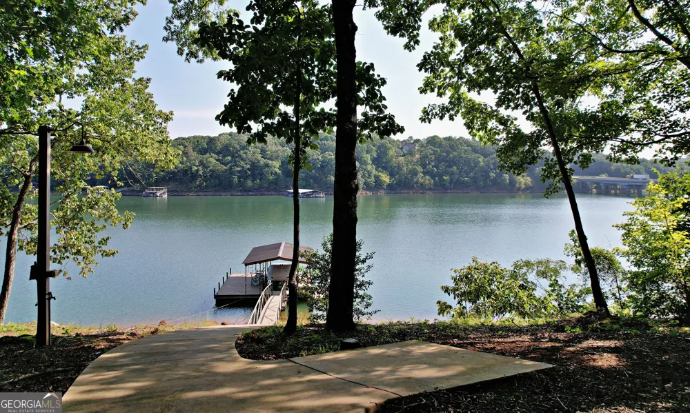 231 Stelling DR Townville, SC 29689