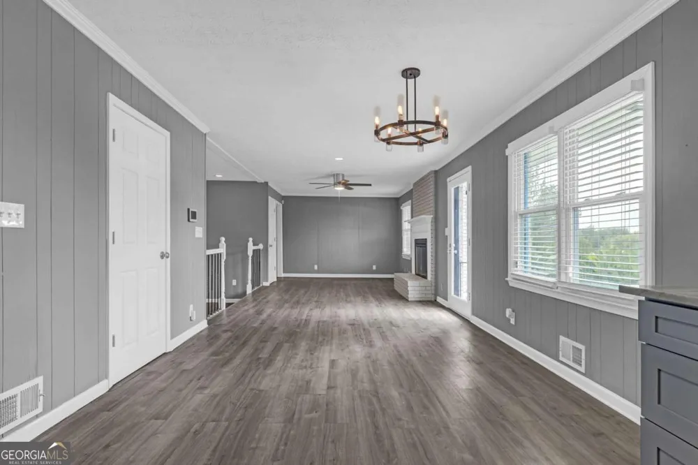 497 Dicks CT NW Lilburn, GA 30047